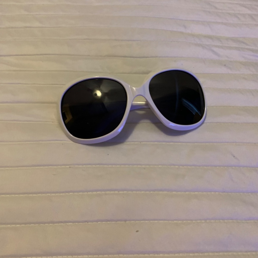 Wedding Stuff - image 6